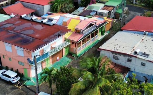 Maison à vendre    13 pièces •  Pointe-Noire