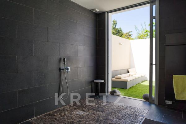 Prestigieuse villa d'architecte en bord de mer