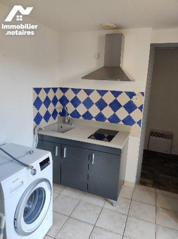 Proche Centre-ville - Maison de ville avec deux appartements loués ...