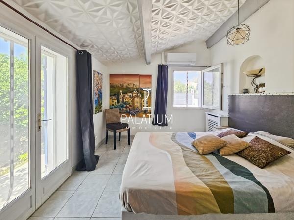 MÉRINDOL – Villa 130 m² entièrement rénovée sur 1 775m² avec piscine et oliveraie