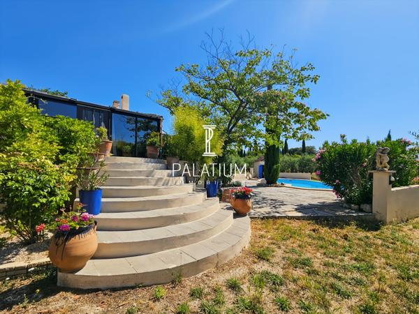 MÉRINDOL – Villa 130 m² entièrement rénovée sur 1 775m² avec piscine et oliveraie