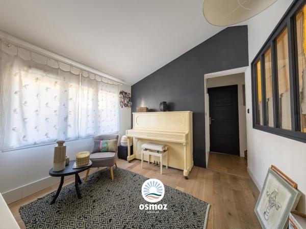 Maison type 6 avec piscine et stationnement à quelques pas de l'hyper-centre !