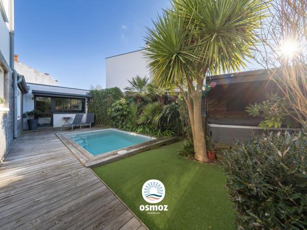 Maison type 6 avec piscine et stationnement à quelques pas de l'hyper-centre !