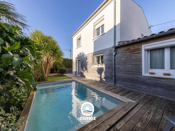 Maison type 6 avec piscine et stationnement à quelques pas de l'hyper-centre !