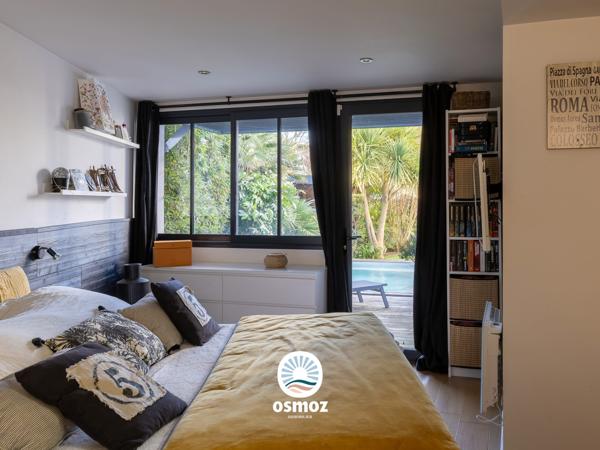 Maison type 6 avec piscine et stationnement à quelques pas de l'hyper-centre !