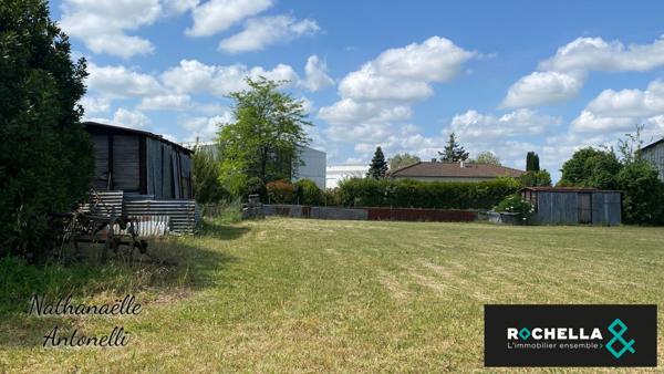 TERRAIN A BATIR ST JEAN D'ANGELY