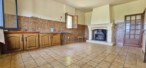 A Souillac maison de 173 m² au calme avec une belle vue sur la vallée de la Dordogne.