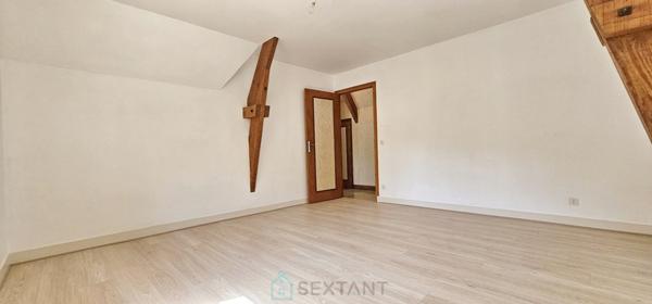 A Souillac maison de 173 m² au calme avec une belle vue sur la vallée de la Dordogne.