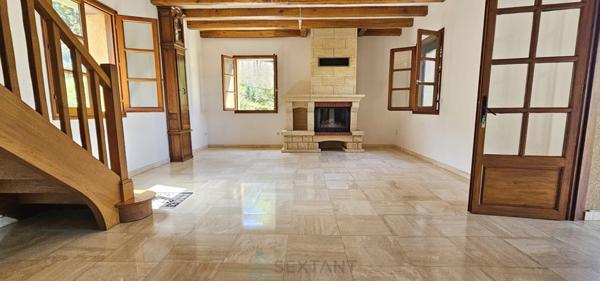 A Souillac maison de 173 m² au calme avec une belle vue sur la vallée de la Dordogne.