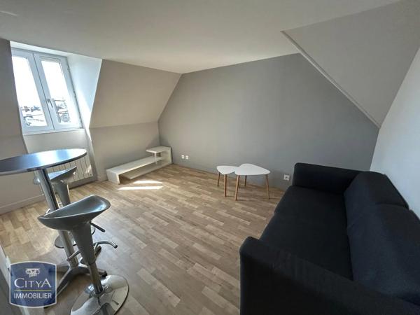 Appartement à louer 2 pièces 30.42m² Laval (53000)
