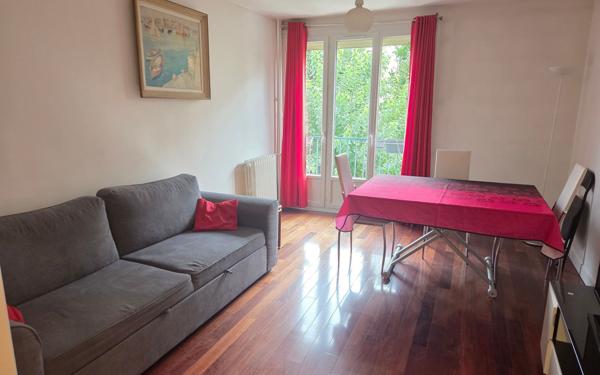 Appartement à louer    3 pièces • 55,27 m2 Châtillon