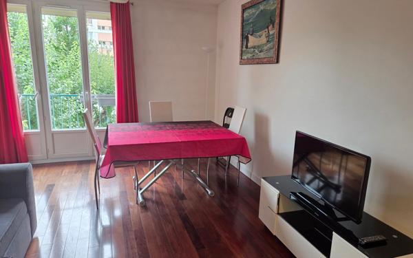 Appartement à louer    3 pièces • 55,27 m2 Châtillon