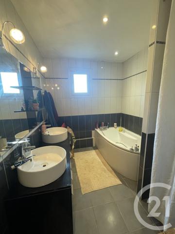 Maison à vendre  8 pièces - 144 m2 LES EGLISOTTES ET CHALAURES - 33