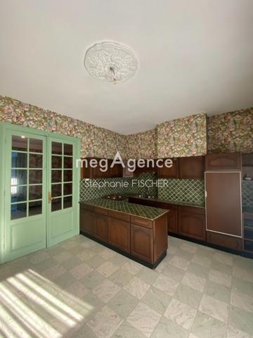 Maison à BOULOGNE-SUR-MER, 62200 - 9 pièces 236m²