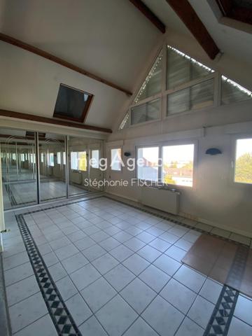 Maison à BOULOGNE-SUR-MER, 62200 - 9 pièces 236m²