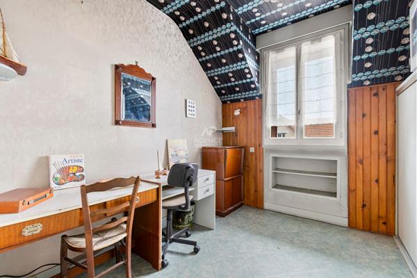 Maison Saint Germain En Laye 6 pièce(s) 118 m2 565 000 € ** - Référence 17145