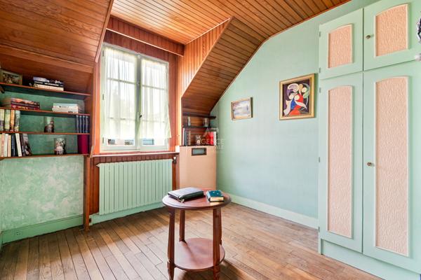 Maison Saint Germain En Laye 6 pièce(s) 118 m2 565 000 € ** - Référence 17145