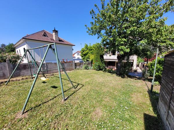 Maison Saint Germain En Laye 6 pièce(s) 118 m2 565 000 € ** - Référence 17145