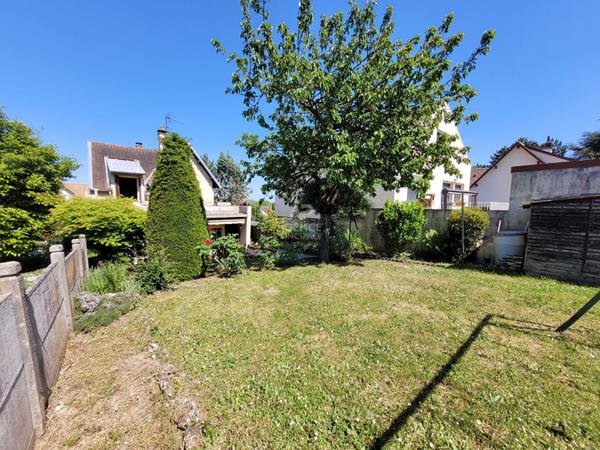 Maison Saint Germain En Laye 6 pièce(s) 118 m2 565 000 € ** - Référence 17145