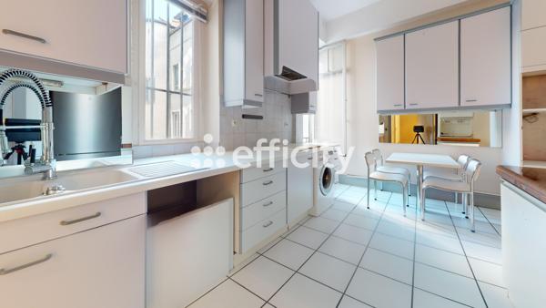 Appartement
         6 pièces
        - 180 m² Exclusivité 899 000 € *