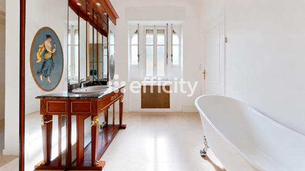 Appartement
         6 pièces
        - 180 m² Exclusivité 899 000 € *