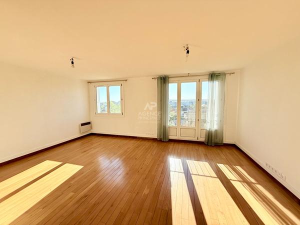 APPARTEMENT CONFLANS STE HONORINE - 4 PIÈCES - 66m² €179 000 ** - Référence 7632