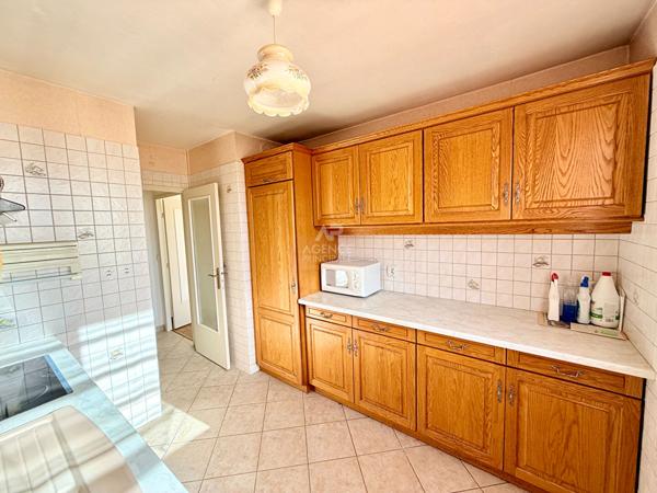 APPARTEMENT CONFLANS STE HONORINE - 4 PIÈCES - 66m² €179 000 ** - Référence 7632