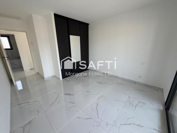 VILLA MODERNE 147 M² AVEC PISCINE SUR TERRAIN DE 492 M²