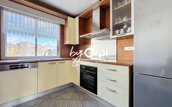 Appartement à vendre    5 pièces • 155,57 m2 Clermont-Ferrand