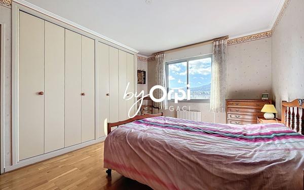 Appartement à vendre    5 pièces • 155,57 m2 Clermont-Ferrand