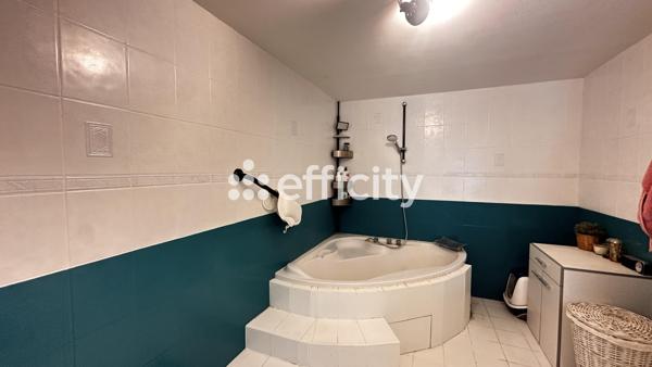 Maison
         3 pièces
        - 75 m² 150 000 € *