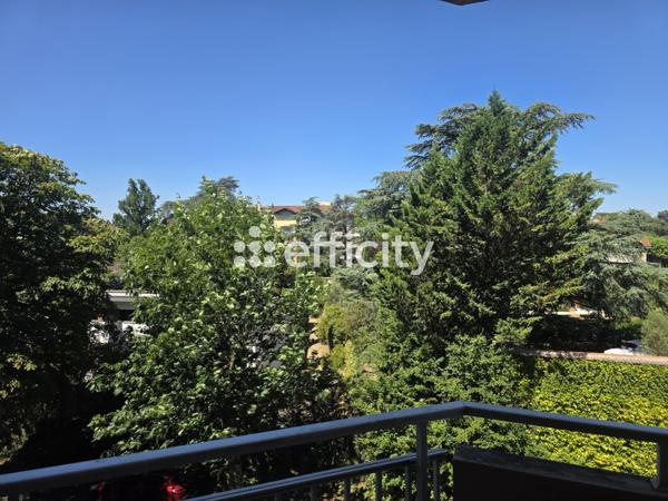 Appartement
         5 pièces
        - 103 m² Exclusivité 332 000 € *