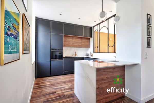 Maison
         4 pièces
        - 82 m² Exclusivité 585 000 € *