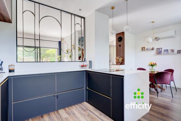 Maison
         4 pièces
        - 82 m² Exclusivité 585 000 € *