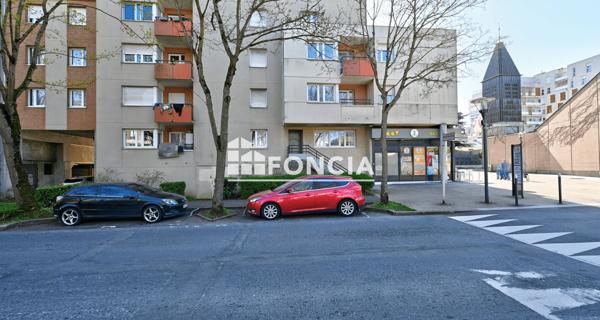 À vendre Studio 37 m² - Cergy 95800