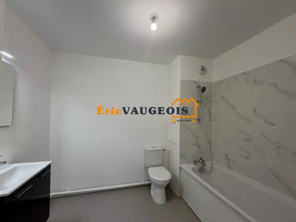 Vente                                                      Appartement
                        
                     2 pièces                      41 m2                     à Coulommiers