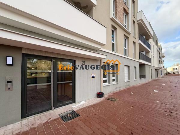 Vente                                                      Appartement
                        
                     2 pièces                      41 m2                     à Coulommiers