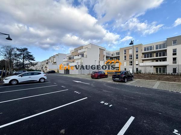Vente                                                      Appartement
                        
                     2 pièces                      41 m2                     à Coulommiers