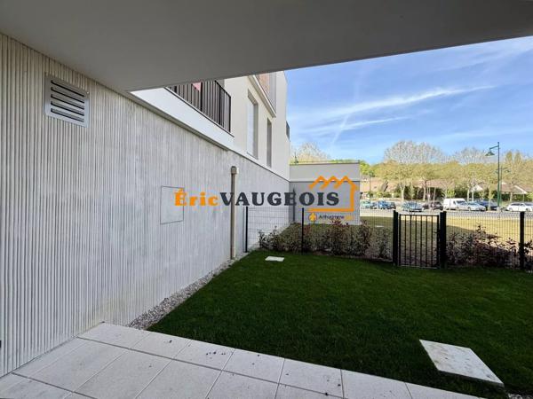 Vente                                                      Appartement
                        
                     2 pièces                      41 m2                     à Coulommiers