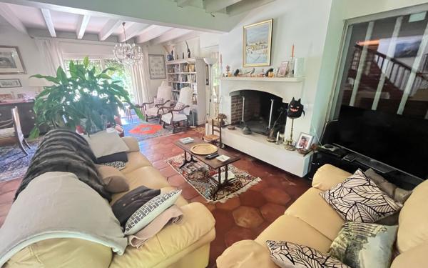 Maison à vendre    6 pièces • 206 m2 Dax