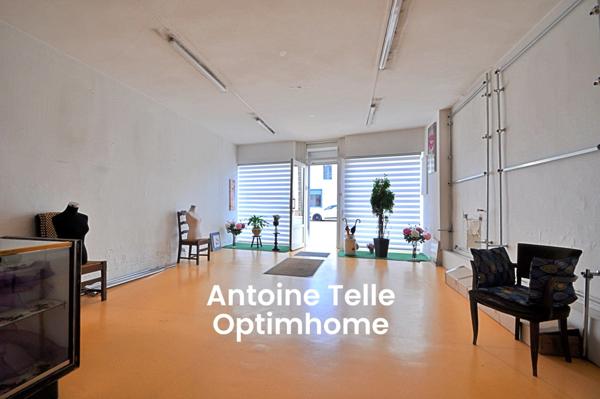 Maison d'habitation & commerce libre avec jardin clos en centre ville - Le Cateau