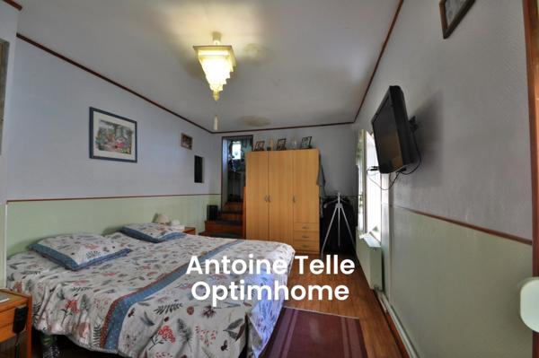 Maison d'habitation & commerce libre avec jardin clos en centre ville - Le Cateau