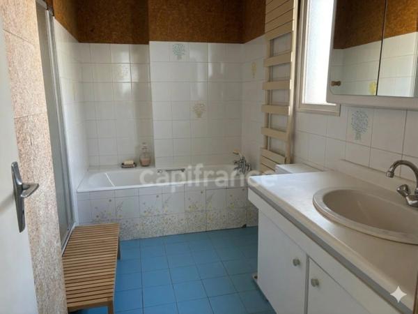 Maison 180 m² "coup de coeur" 8 pièces terrain 480 m²