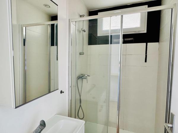 APPARTEMENT T2 47M2-LAJARRIGE-PROCHE COMMERCE-MER-LUMINEUX