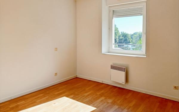 Appartement à louer    3 pièces •  Razac-sur-l'Isle