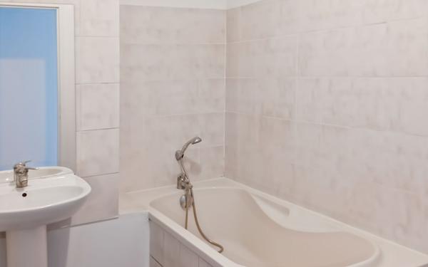 Appartement à louer    3 pièces •  Razac-sur-l'Isle