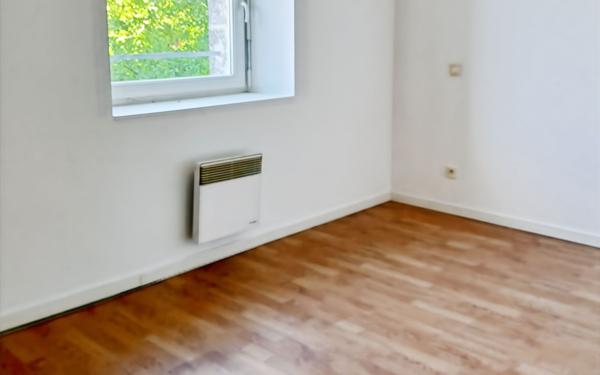 Appartement à louer    3 pièces •  Razac-sur-l'Isle