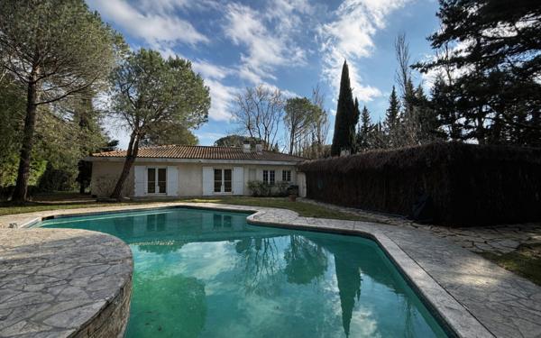 Maison à vendre    7 pièces •  Villemoustaussou