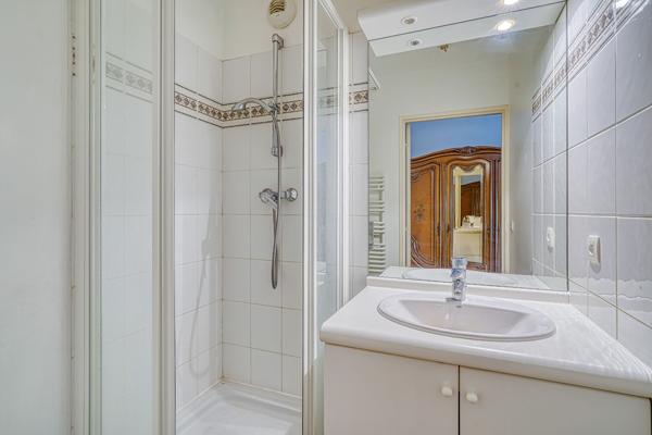 Appartement Le Plessis Robinson 4 pièce(s) 100 m2 560 000 € **  - Référence  539