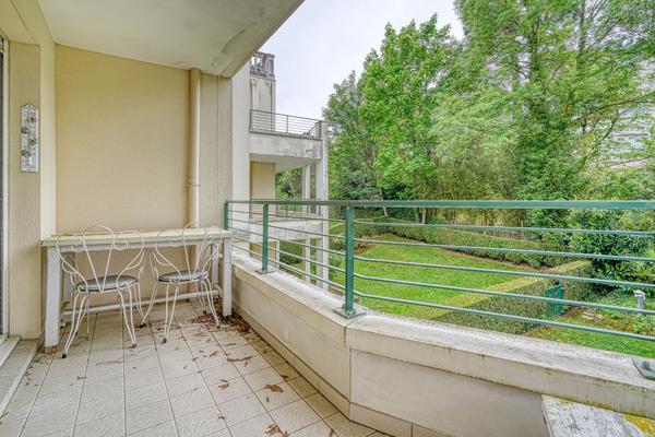Appartement Le Plessis Robinson 4 pièce(s) 100 m2 560 000 € **  - Référence  539